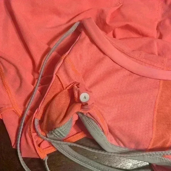 Lululemon flow & go tank - Picture 7 of 12